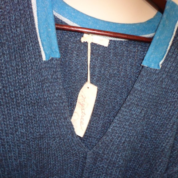 NWT Mystree Knit Tunic L V-Neck Faux Collar Long Sleeves Blue Side Slits - Picture 12 of 15